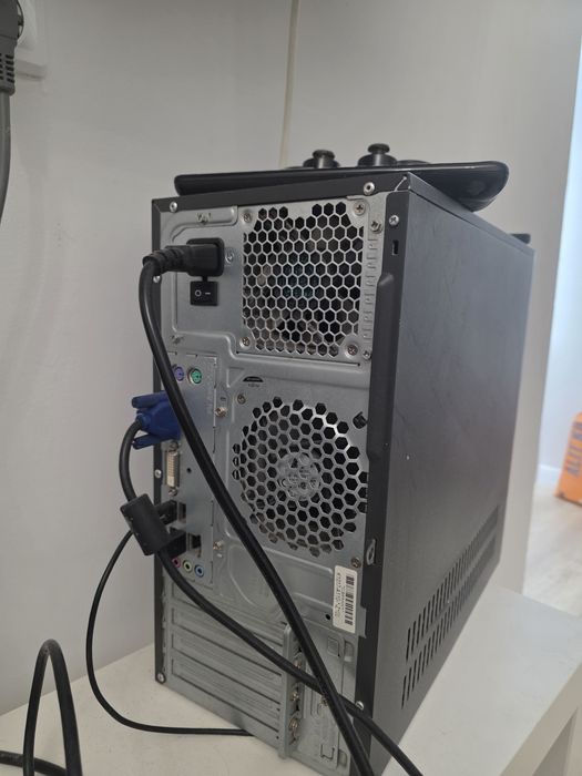 Продам компьютер в отл состоянии Intel Core i3