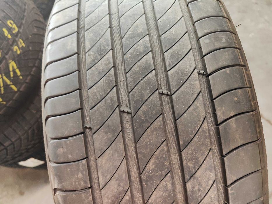 4бр.летни гуми 235/55/19 Michelin
