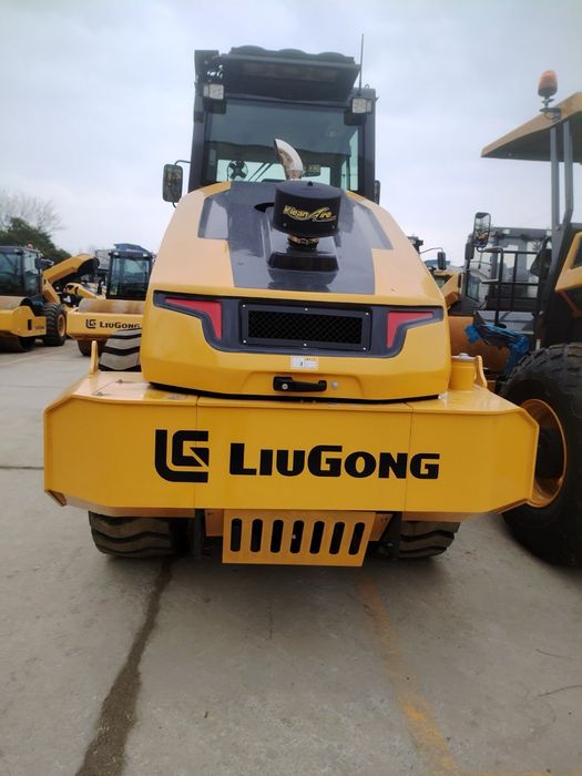 Liugong 6114E готовые на границе