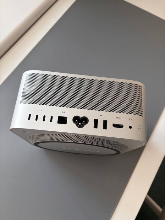 Mac Studio M1 Max