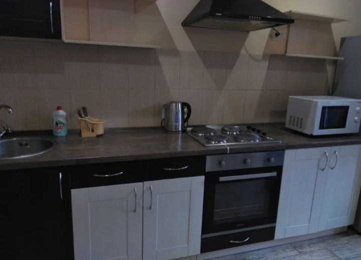 Сарыарка 11-Кенесары, 2ч 2000