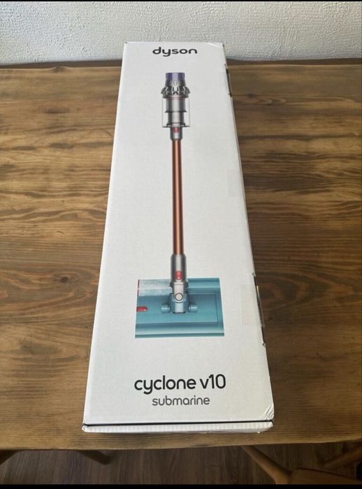 Dyson v10 cyclone submarine nou sigilat
