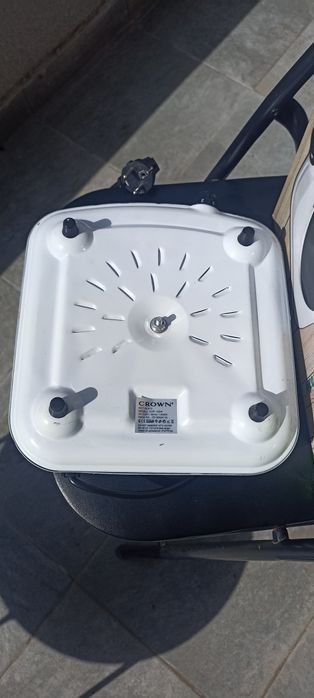 Електрически котлон Crown - 1500 w