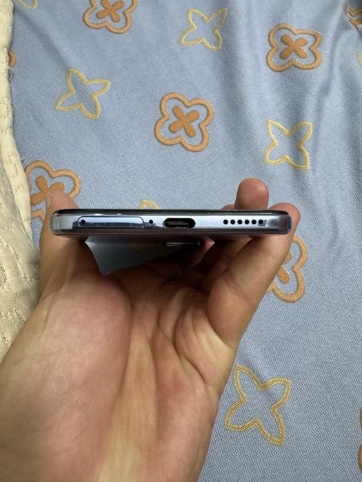 Продам Vivo V21 в идеальном состоянии!
