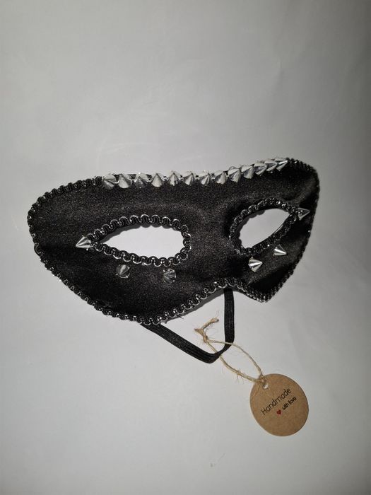 Маска маскарадная