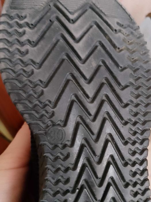 Кроссовки на мальчика