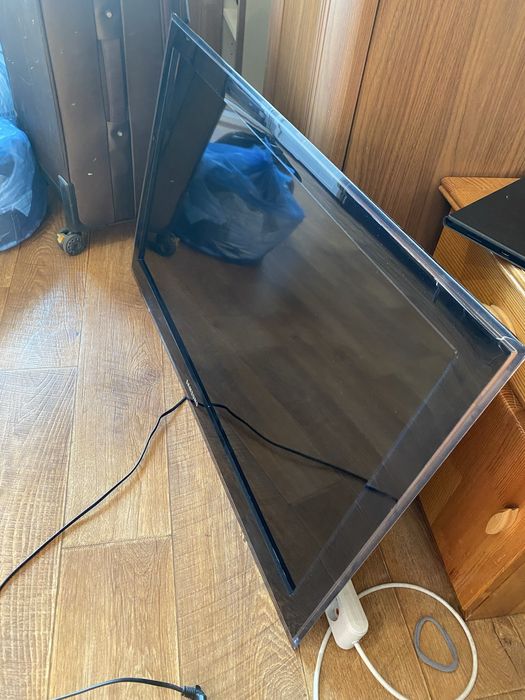 Продам жк телевизор Samsung