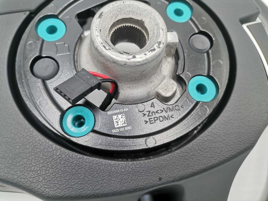 Нов M Sport волан G06 BMW G30 G31 G05 G06 G15 G01 X5 X6 Вибрация Пера