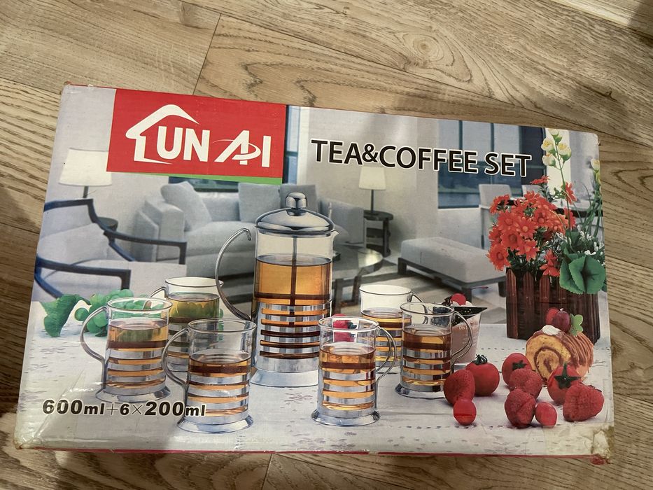 срочно продам набор, чайник с 6 стаканами
