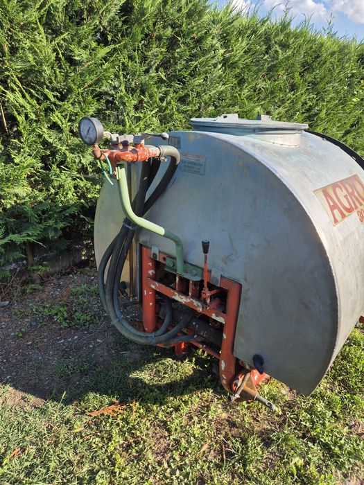 Vând pompă de stropit, atomizator