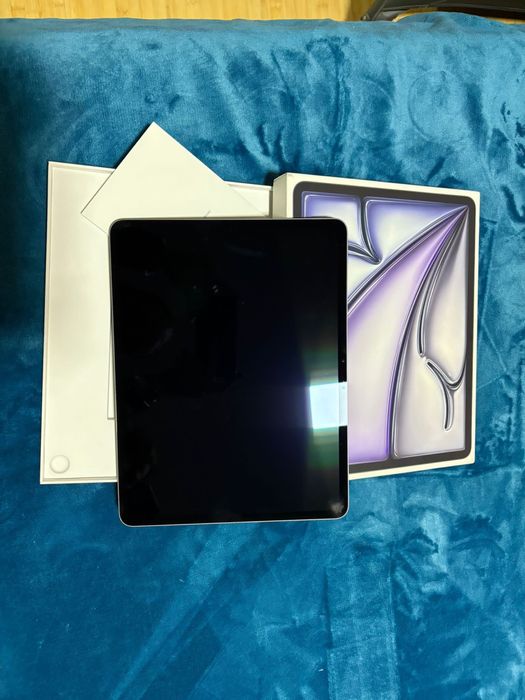 Vand ipad air 13 256 gb