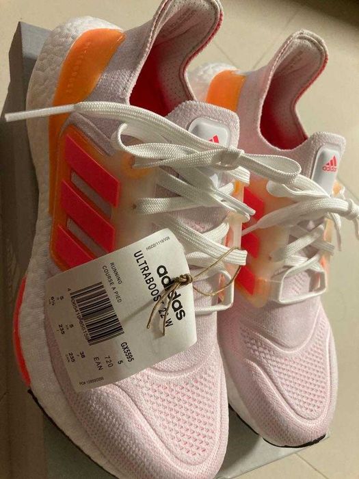 Оригинални маратонки  * ADIDAS ULTRABOOST 22  * EU 40 2/3