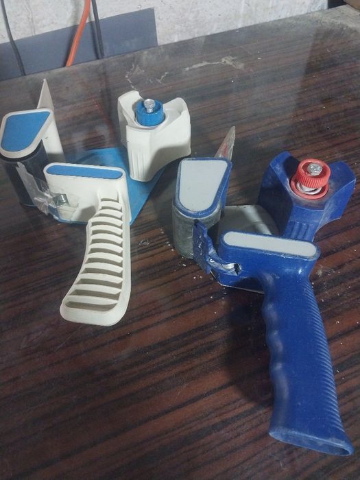 Диспансер для скотч