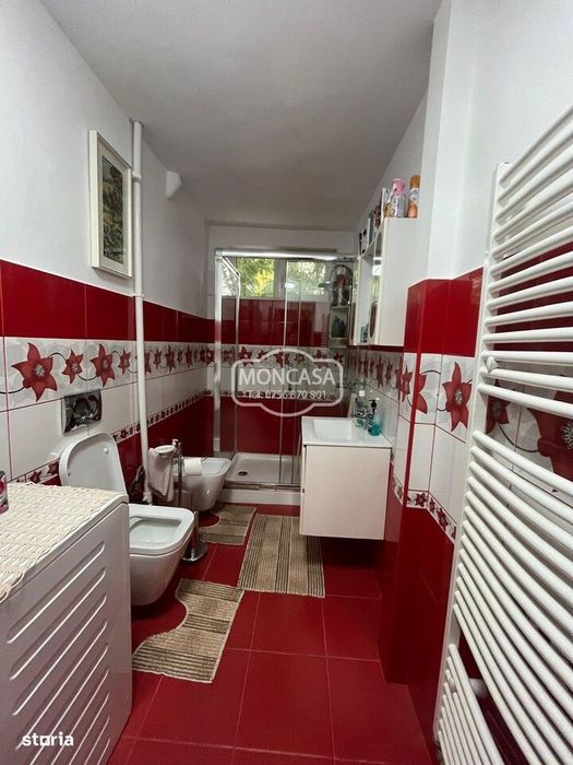 Apartament 3 camere zona Marchian , etaj 1