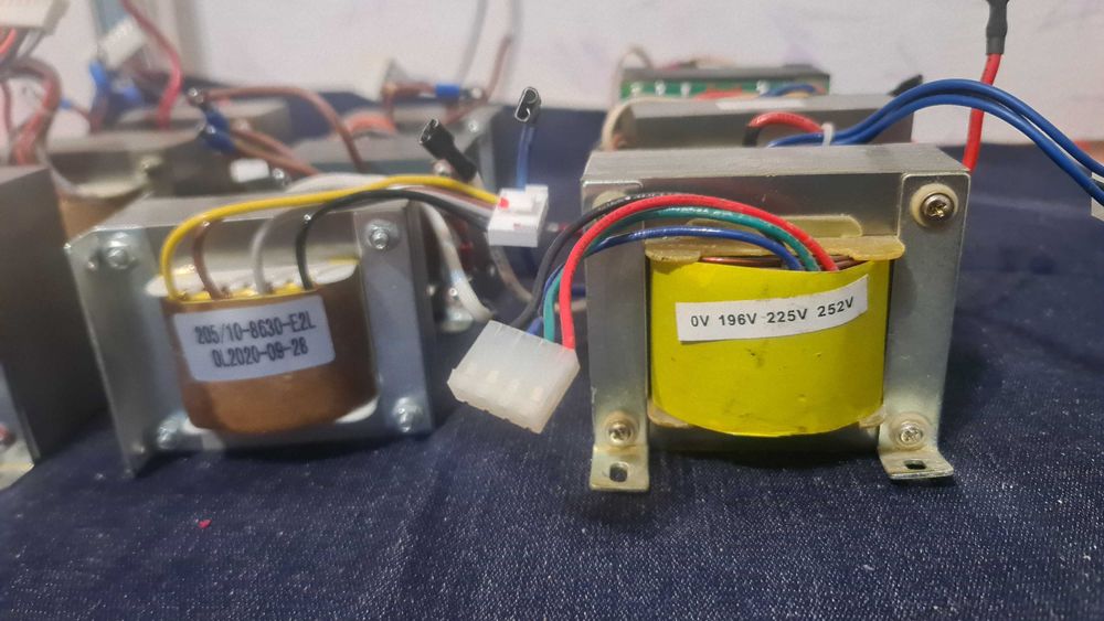 Продам трансформаторы разные, есть советские