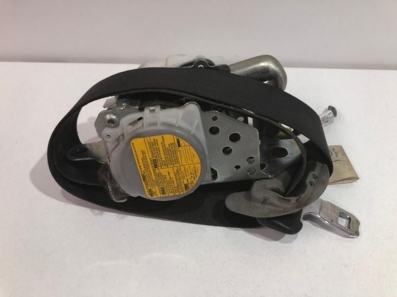 Centura de siguranta dreapta fata 2.2 d4d2ad-ftv Toyota RAV4 3 [2005
