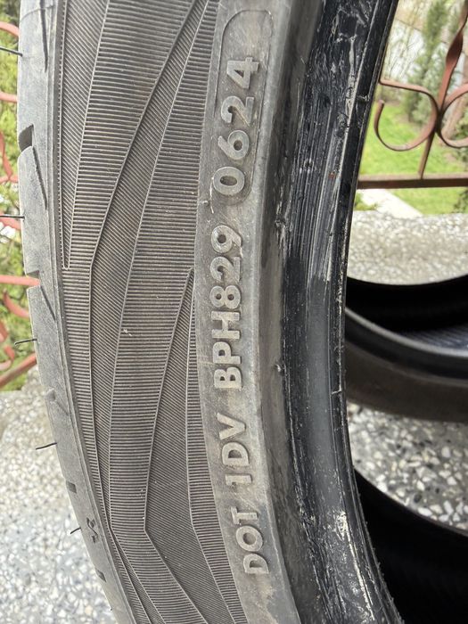 Летни гуми VREDESTEIN  275/35/21