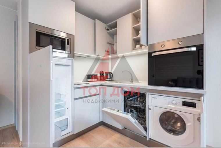 Дава се под наем Двустаен апартамент в Варна, Гръцка махала - 60 кв.м за 900 € - Снимка #2