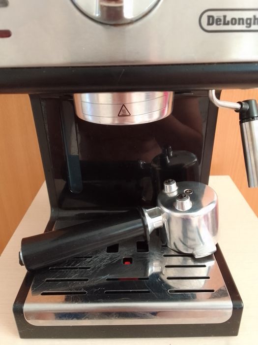 Кофемашинка Delonghi
