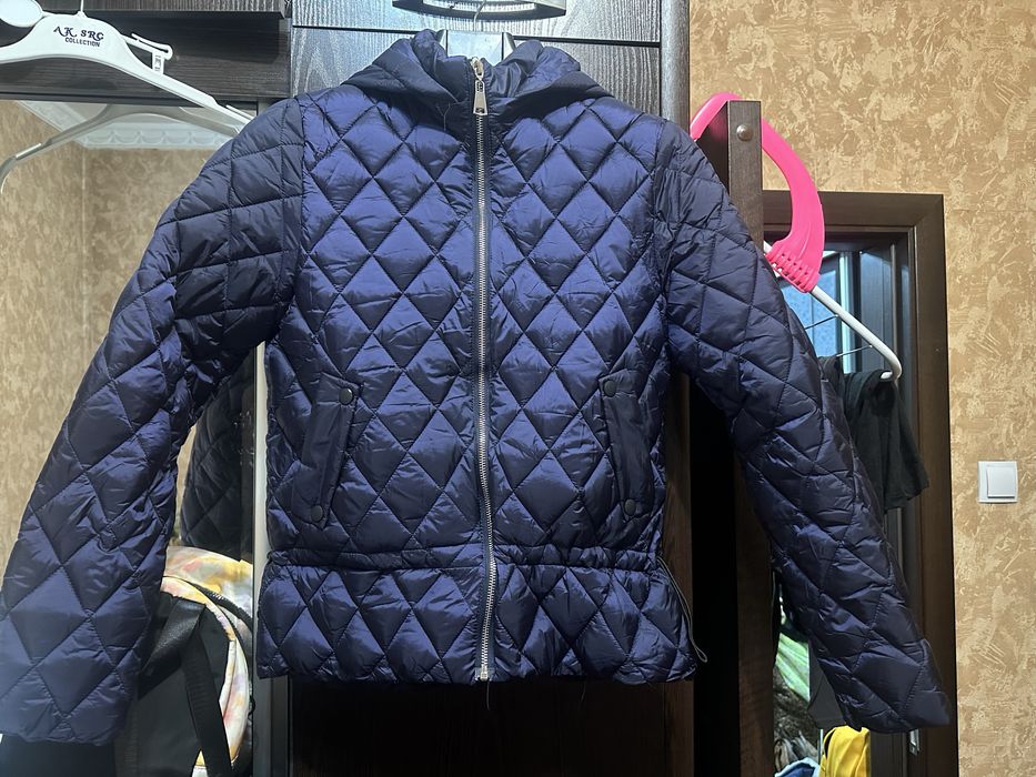 Куртка в идеальном состоянии