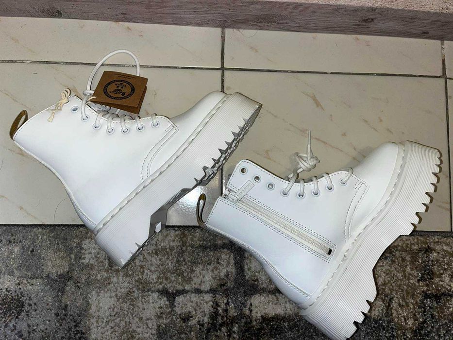 Dr. Martens Vegan 1460 Bex Kemble Mono (36)