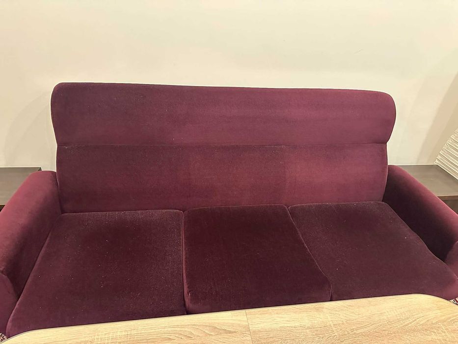 Холова гарнитура диван и два фотьойла