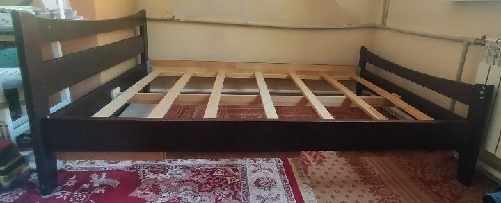 Продам двухспальную кровать