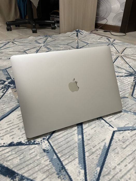 Macbook air 13 М1