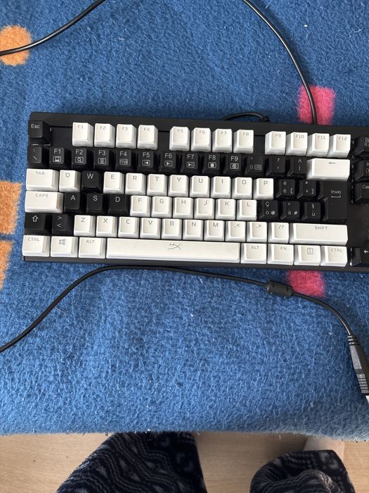 Геиминг клавиятура