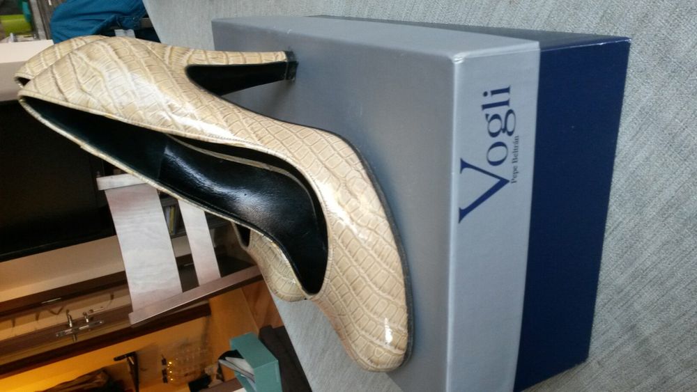 Обувки на ток, естествена кожа