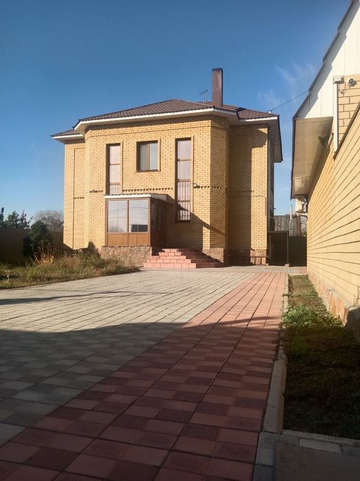 Продаётся красивый светлый коттедж