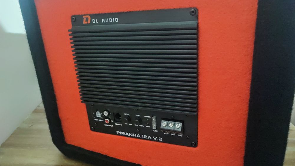 Сабвуфер продается