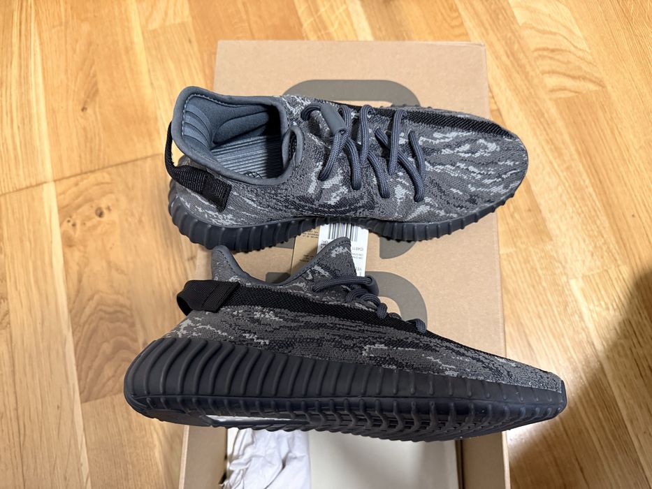 yeezy 350 dark salt