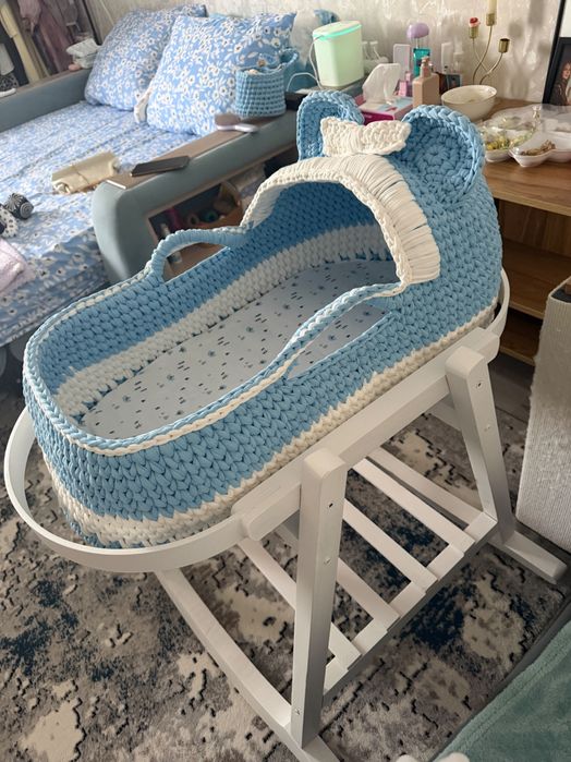 Люлька с подставкой для новорожденных