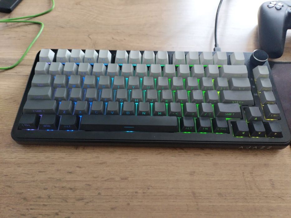 Продам Клавиатуру Ajazz AK820