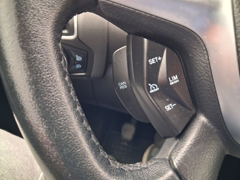 Vand ford focus titanium