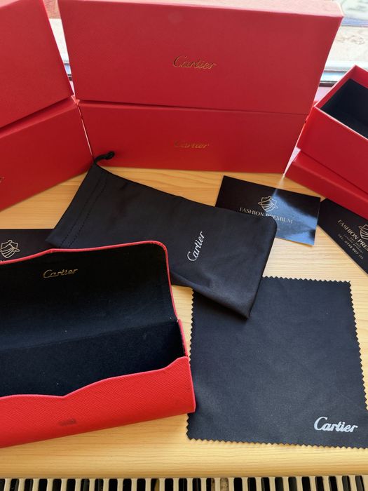 *FULL BOX* Ochelari de Soare Cartier ( Livrare Cu Verificare Colet)