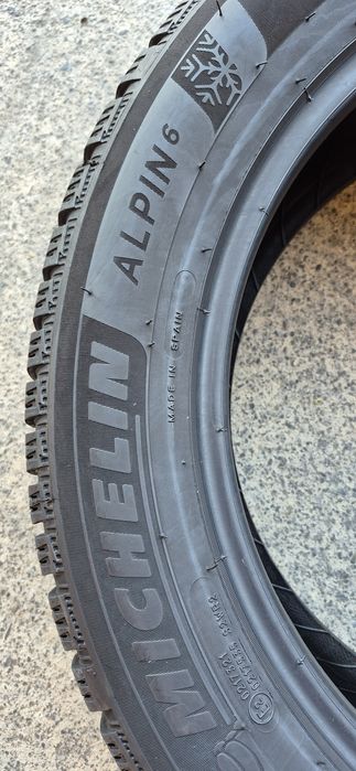 4 anvelope iarna Michelin 215/55/17,dot 2020,ca si noi.Pret pe buc.