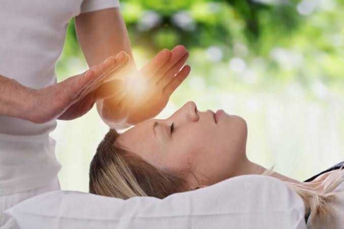 Reflexoterapie, Cristaloterapie, Reiki, Tao, Tarot  IAȘI