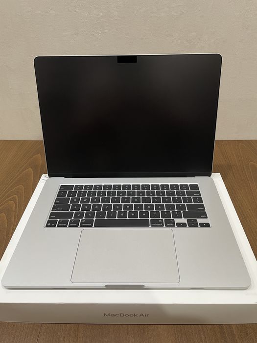 MacBook Air 15 2025