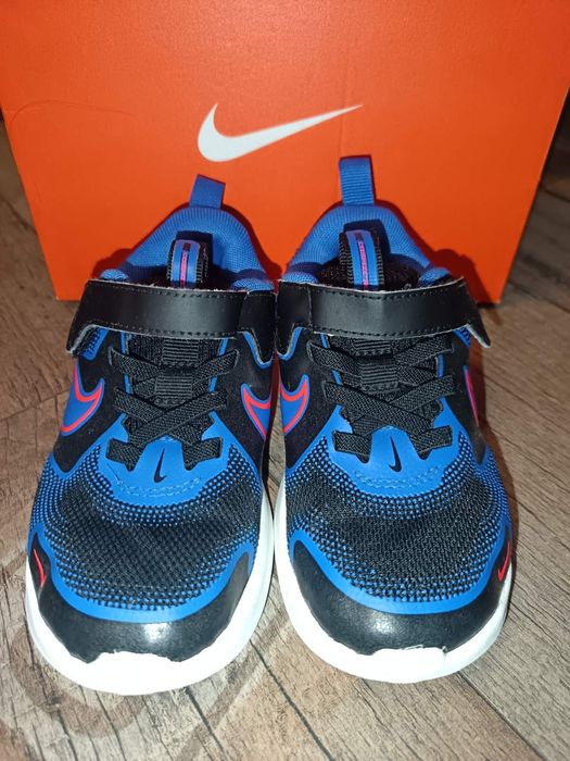Маратонки Nike 27 номер