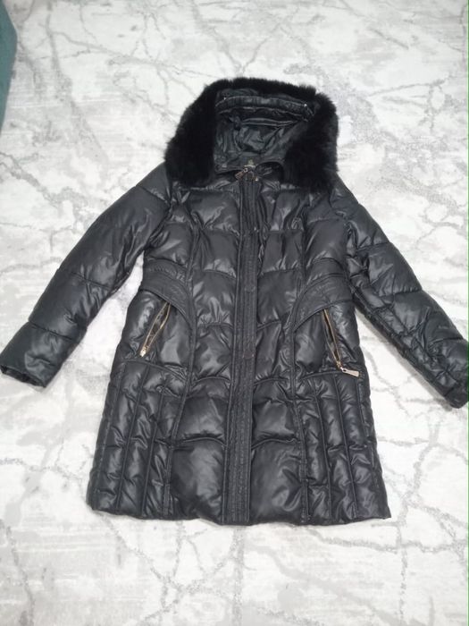 Продам зимние куртку