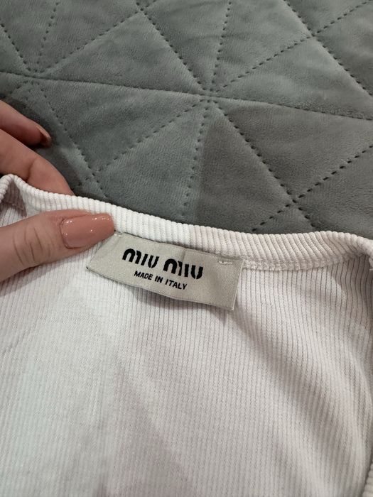 Дамски бял потник Miu Miu