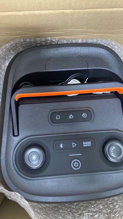 Продам калонку PartyBox Club 120