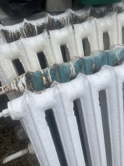 Продам чугуные батарей