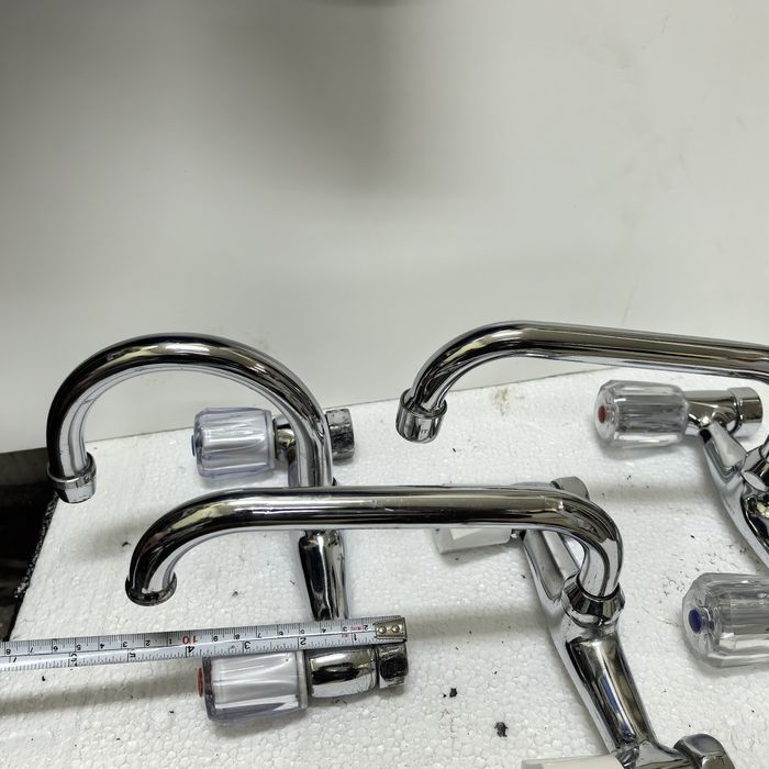 Стенни смесители