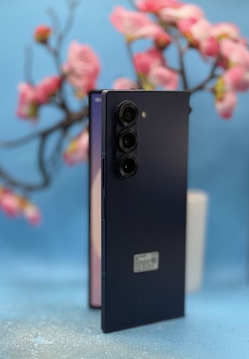 Samsung Galaxy Z Fold6, 12GB RAM, 512GB, 5G, Navy + оригинално зарядно