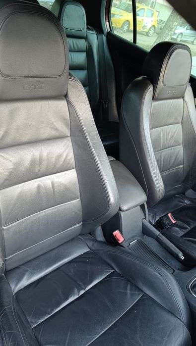 Продавам Голф 5 GTI 2.0 TFSI 200кс. бензин на ЧАСТИ имам над 16 Голф 5