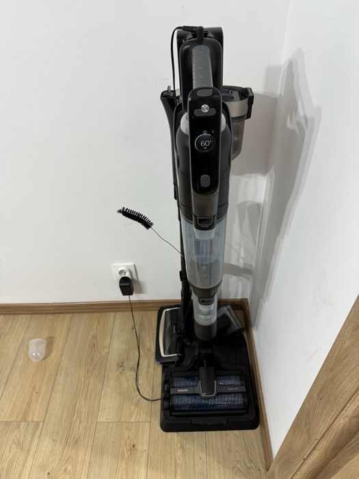 Aspirator fara fir curatare umeda/uscata Philips Aqua Trio, Seria 9000