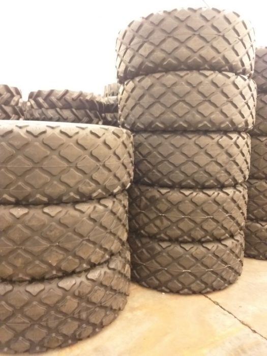 Cauciucuri noi 23.1-26 anvelope cilindru compactor 14PR Bomag R26